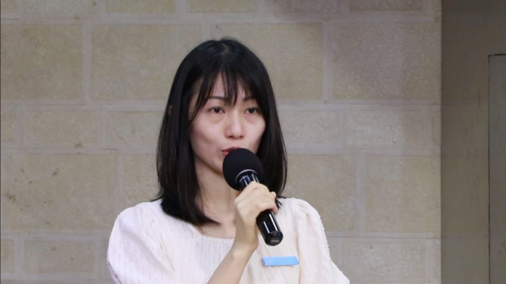 脫離懼怕自憐　擁抱恩惠慈愛 ─ 麗麗姊妹